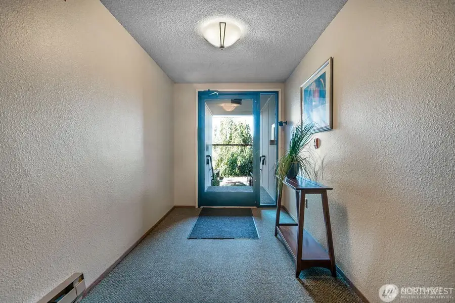 2034 14th Avenue , 104, Seattle, WA 98119 - #3