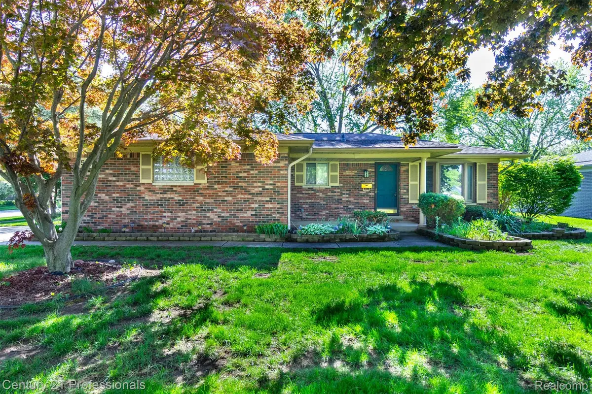 5190 Babbit Drive, Troy, MI 48085 - #1