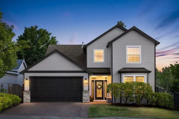 11020 NW Crystal Creek Ln, Portland, OR 97229