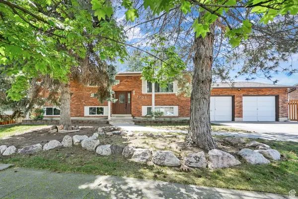 1705 W 4575 S, Roy, UT 84067