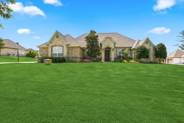 196 Bearclaw Circle, Aledo, TX 76008