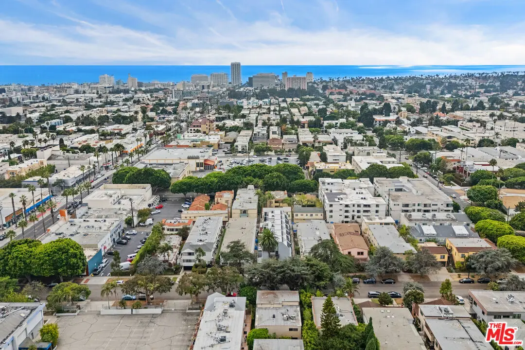 1127 15th Street #A, Santa Monica, CA 90403 - Image #1