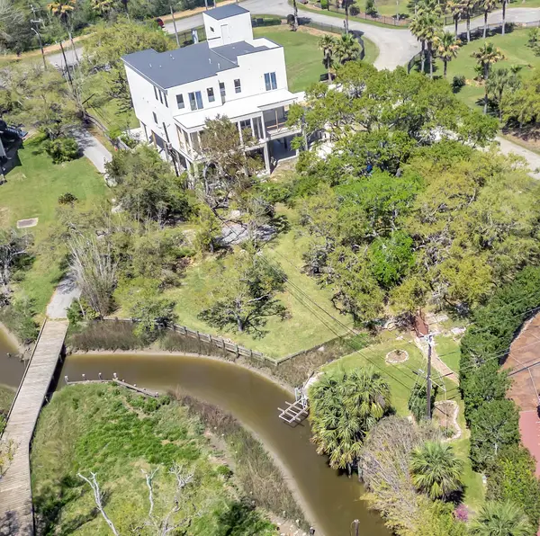 633 Bay Vista Drive, Seabrook, TX 77586