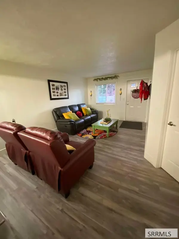 1065 Canal, IDAHO FALLS, ID 83402