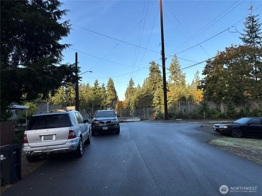821 195th Street, Shoreline, WA 89155 - #3