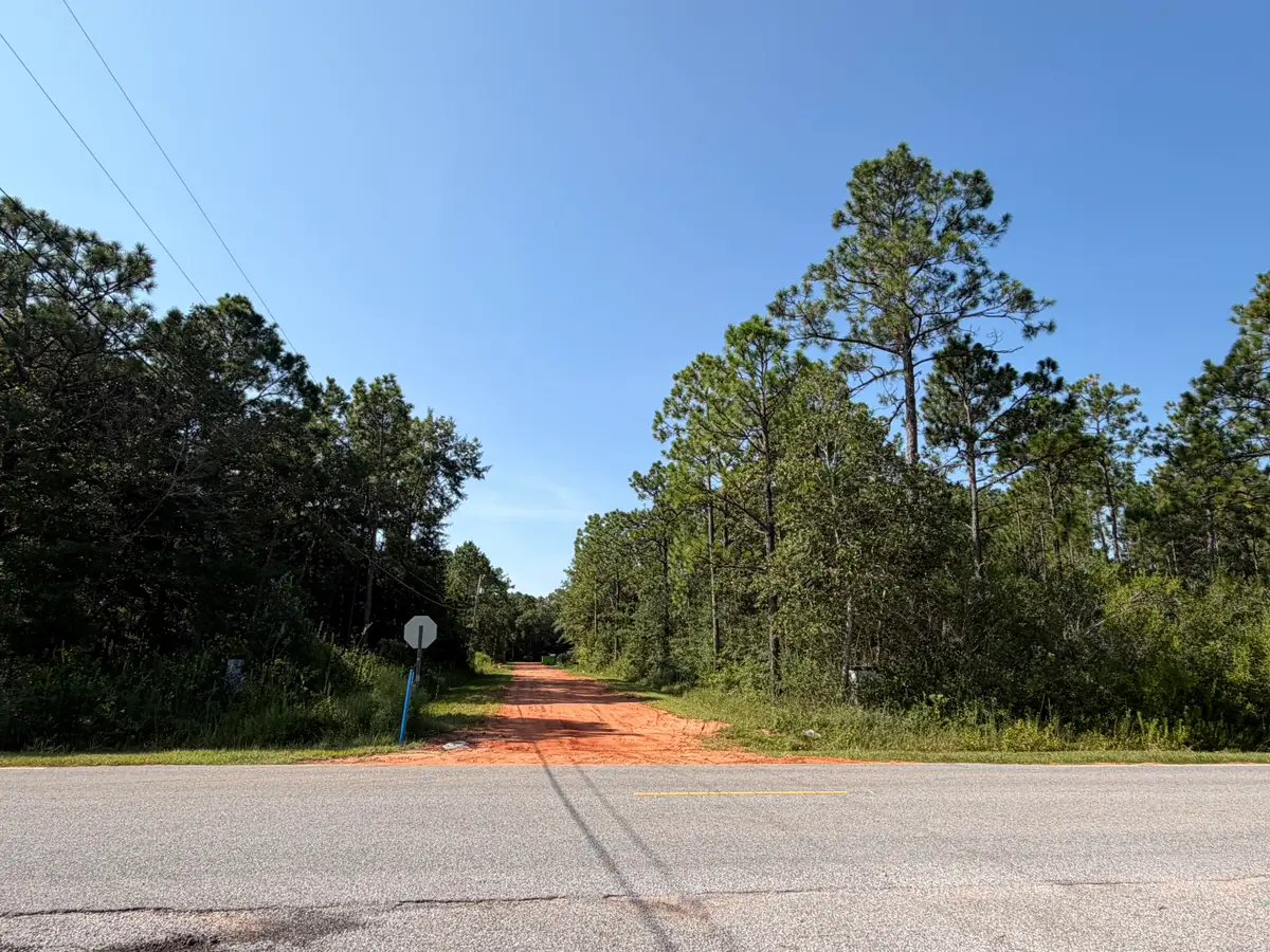 009 N 29th Ave, Milton, FL 32583 - #1