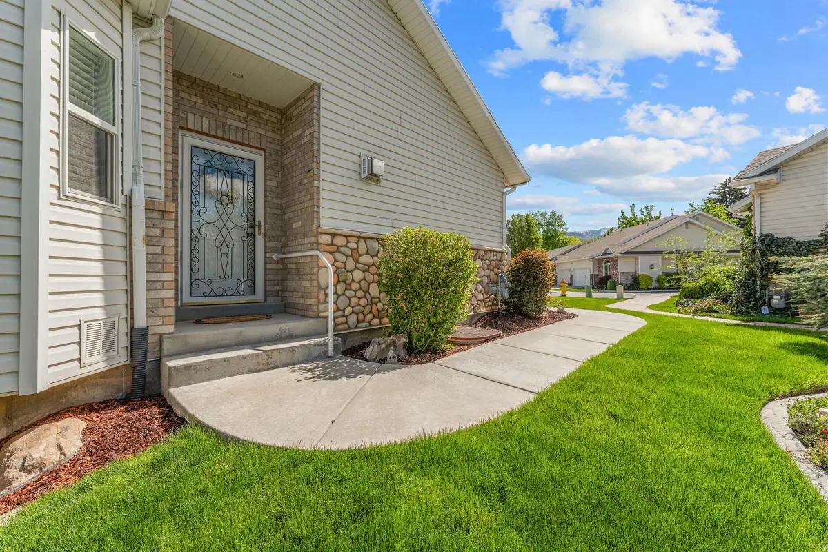 33 Tierra Vista Ct, Bountiful, UT 84010 - #1