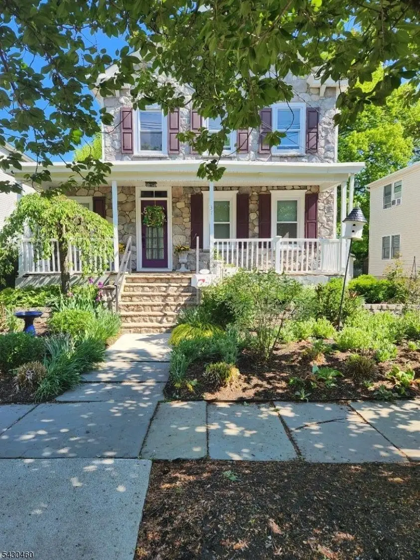 37 Maple St, Bloomfield, NJ 07003 - #2