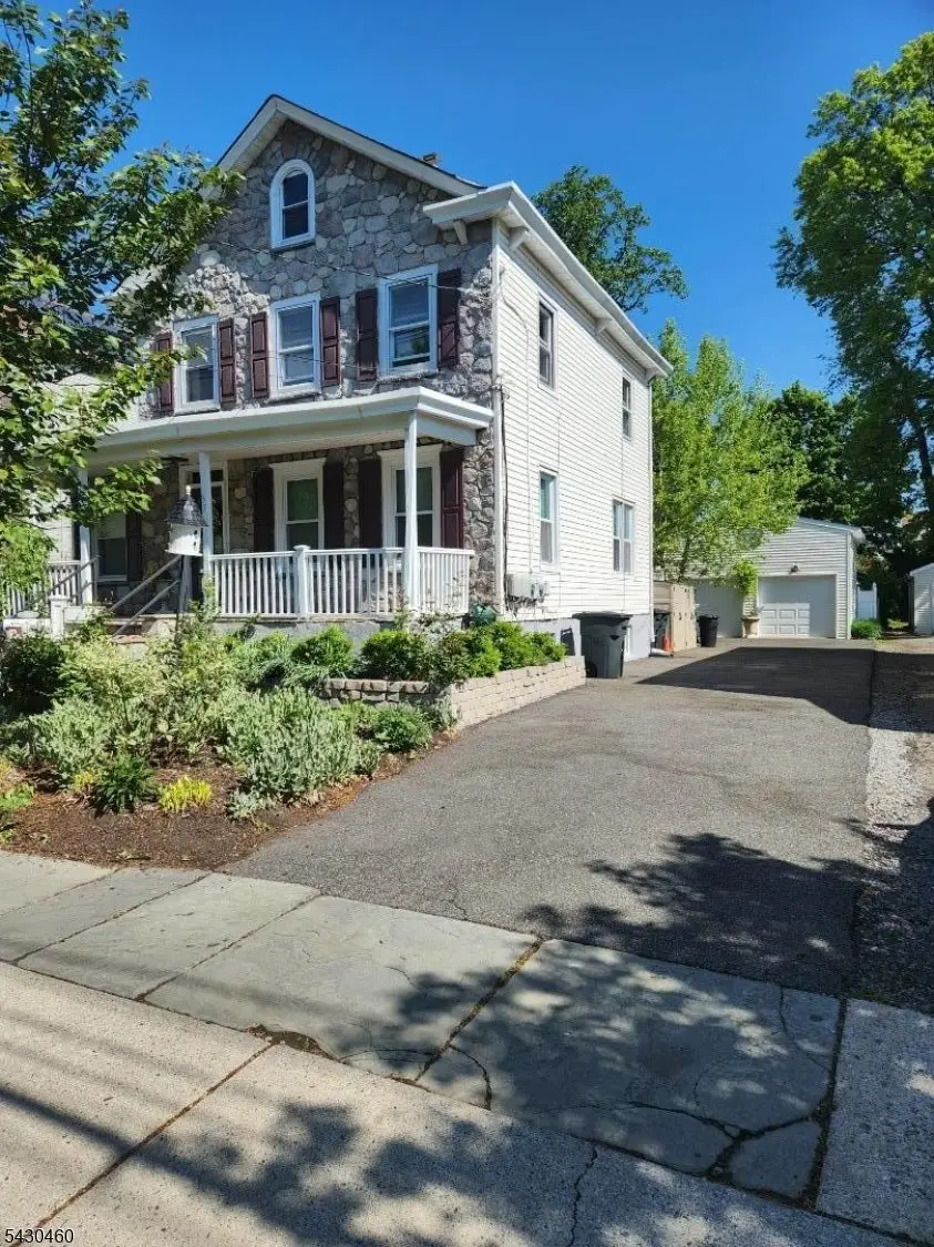 37 Maple St, Bloomfield, NJ 07003 - #3