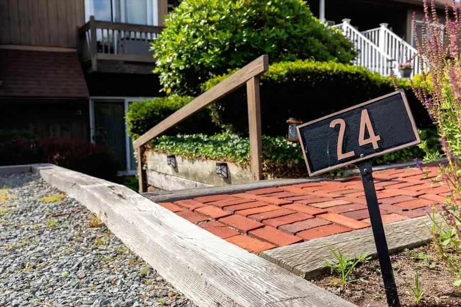 24 Ships View Terrace #24, Bourne, MA 02532 - #3