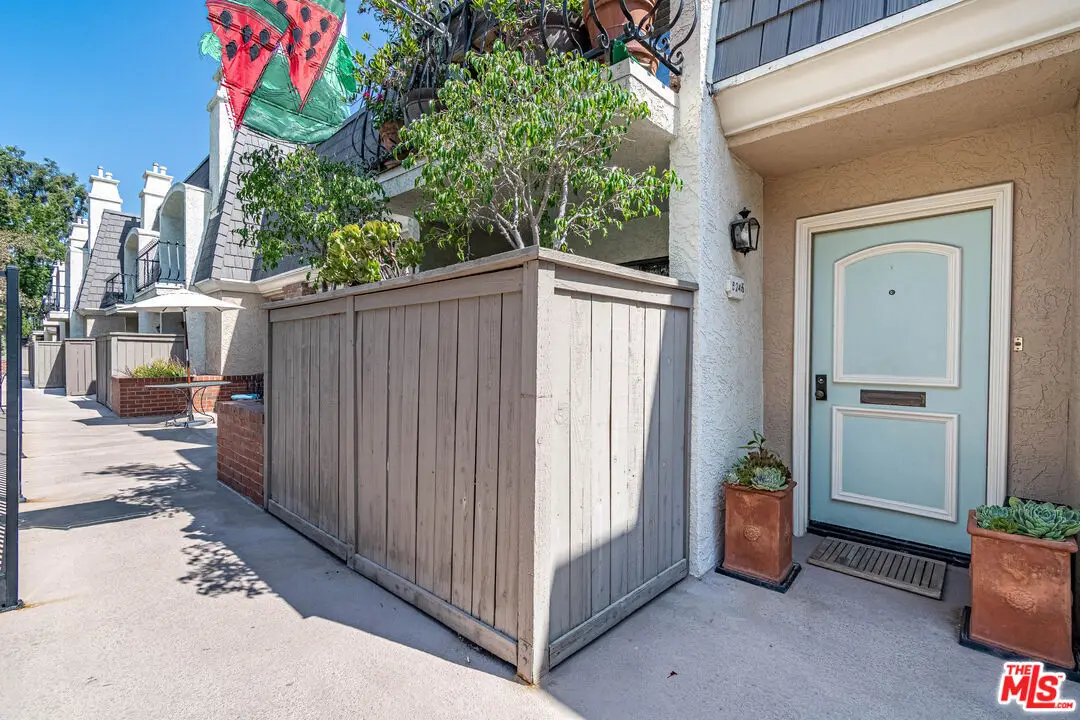 624 Wilcox Avenue #1/2, Los Angeles, CA 90004 - Image #1