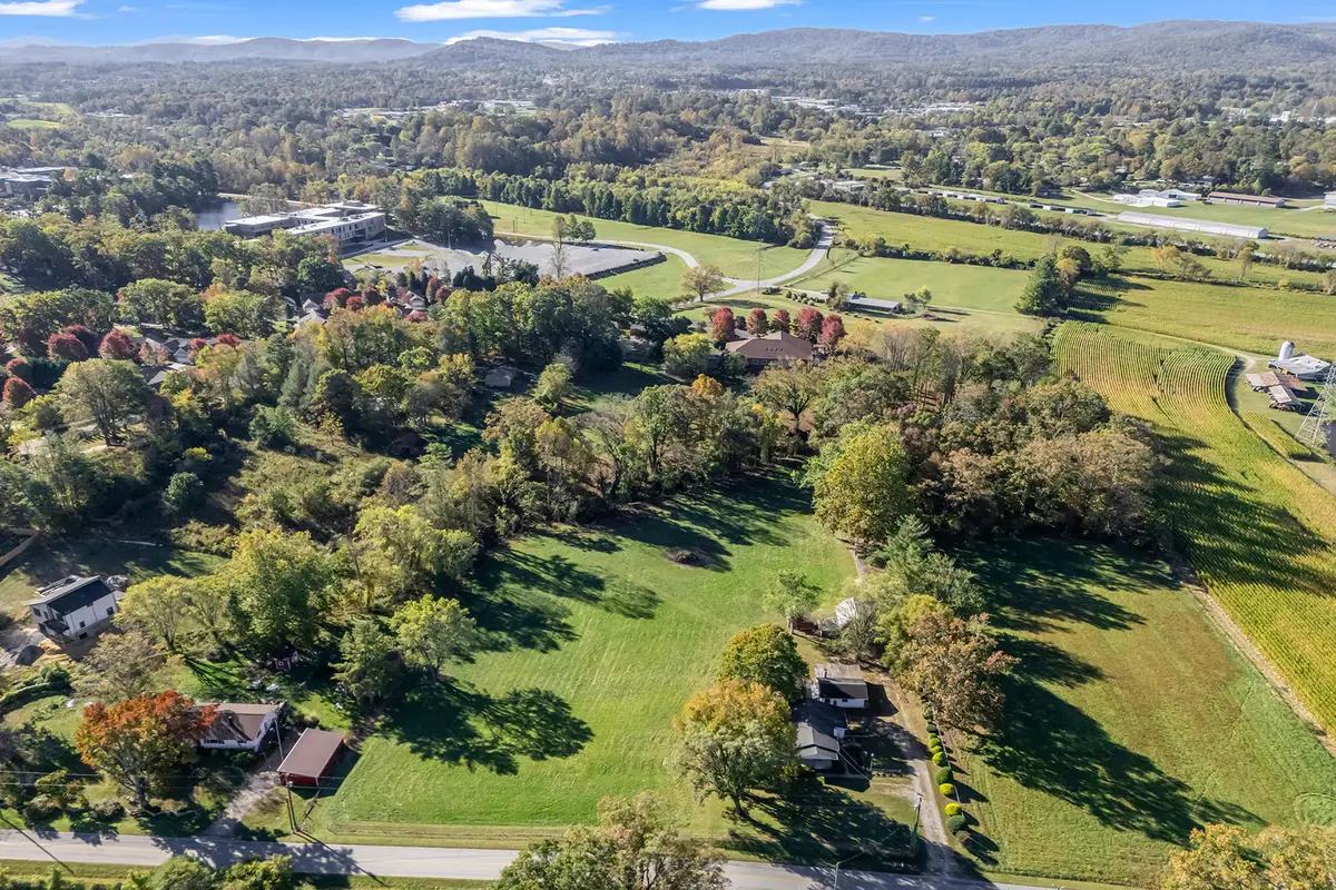 628 New Hope Road, Flat Rock, NC 28731 - Image #1