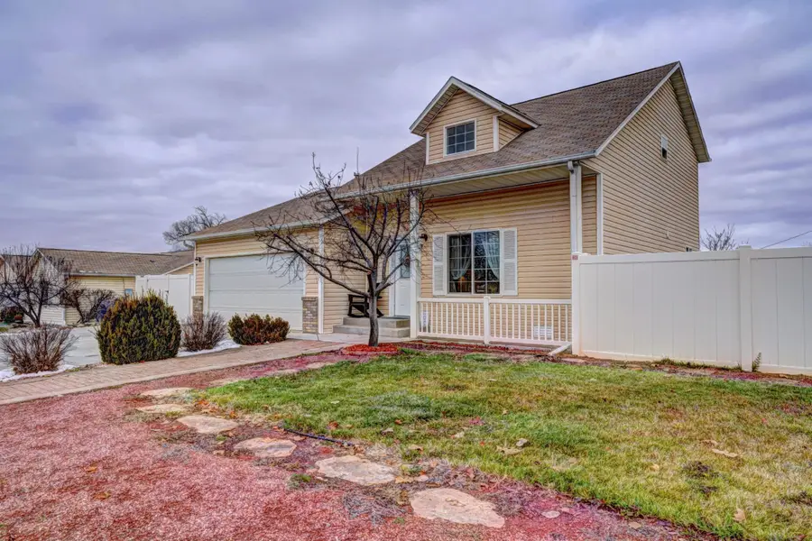 1091 E 6th St, Delta, CO 81416 - Image #2