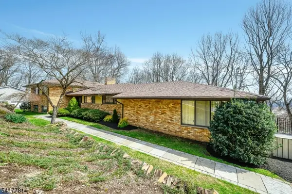 6 Lynnfield Dr, Morris Twp., NJ 07960