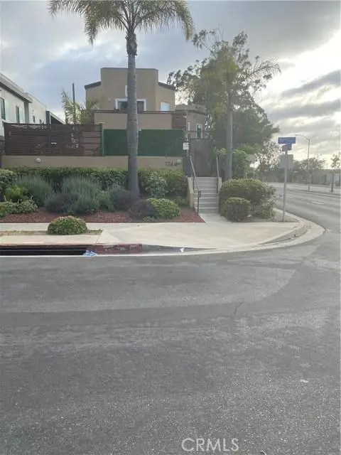 1744 10th Street #5, Santa Monica, CA 90404 - Image #1