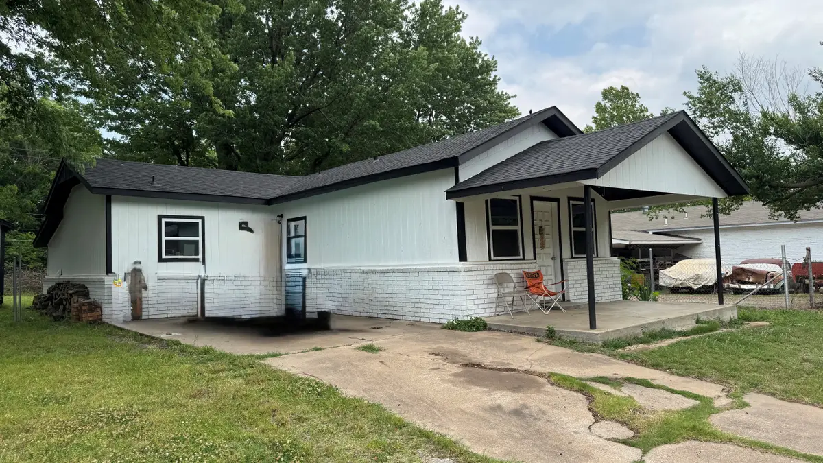 1224 E Broadway, Cushing, OK 74023 - #1