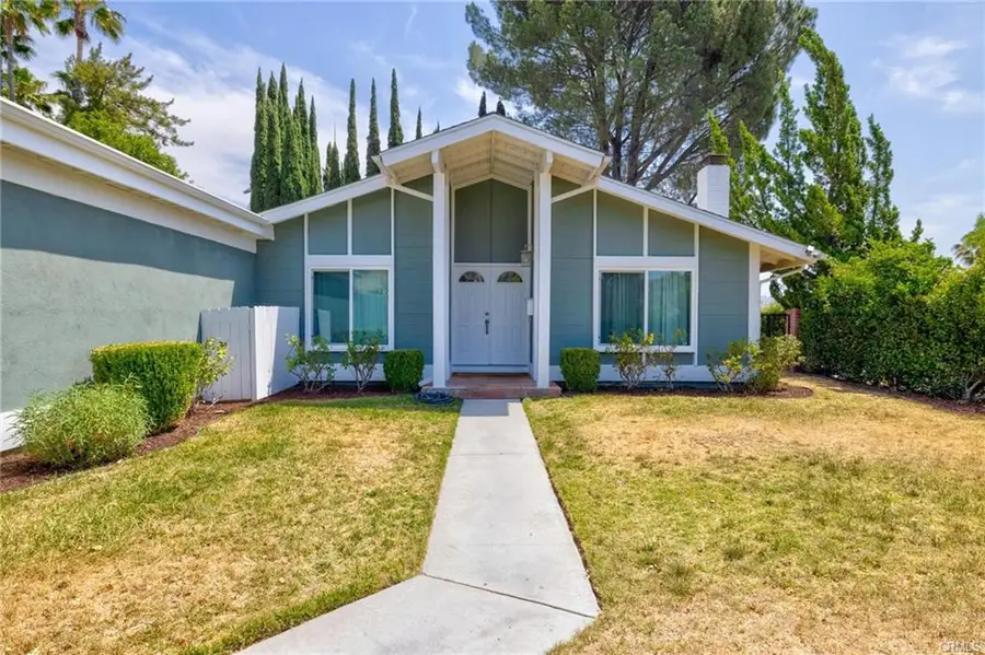 23041 La Granja, Valencia, CA 91354 - #3