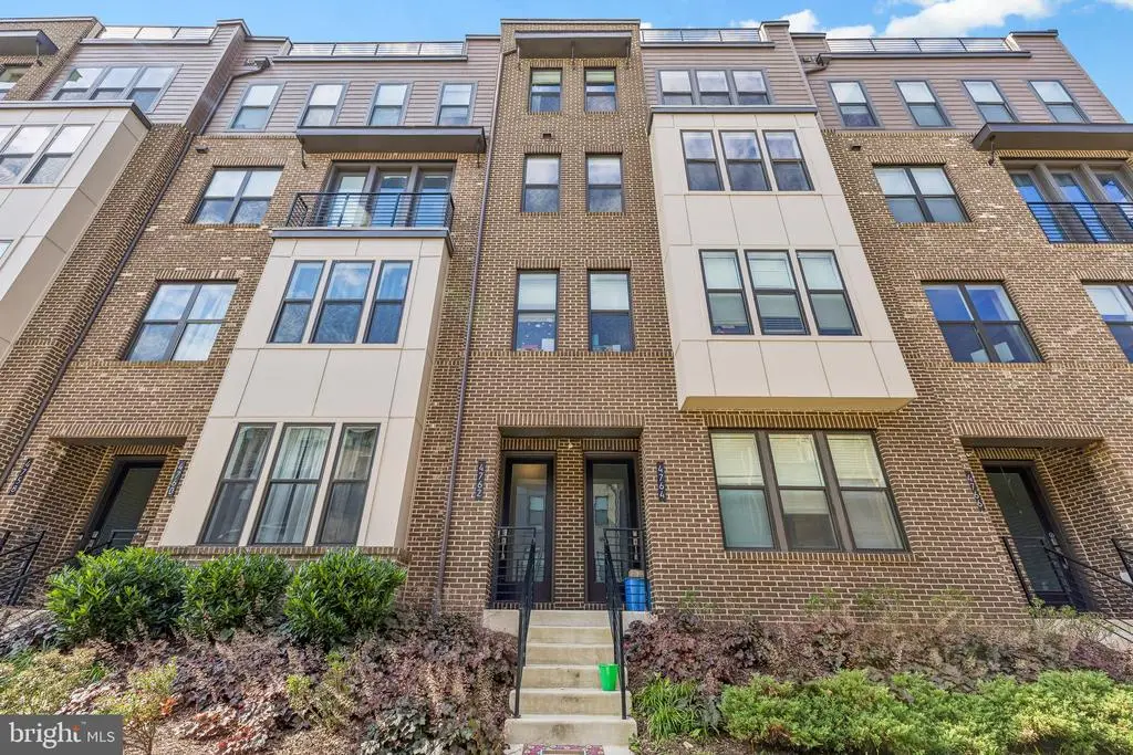 4762 Tatum Mill Way, Chantilly, VA 20151 - #1