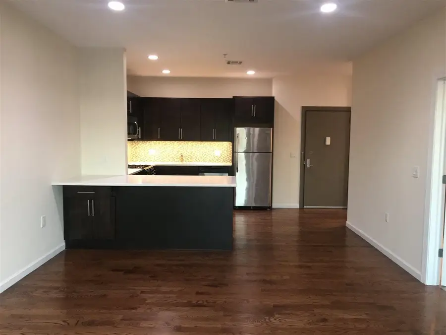 186 Broadway , 502, Bayonne, NJ 07002-0000 - #2