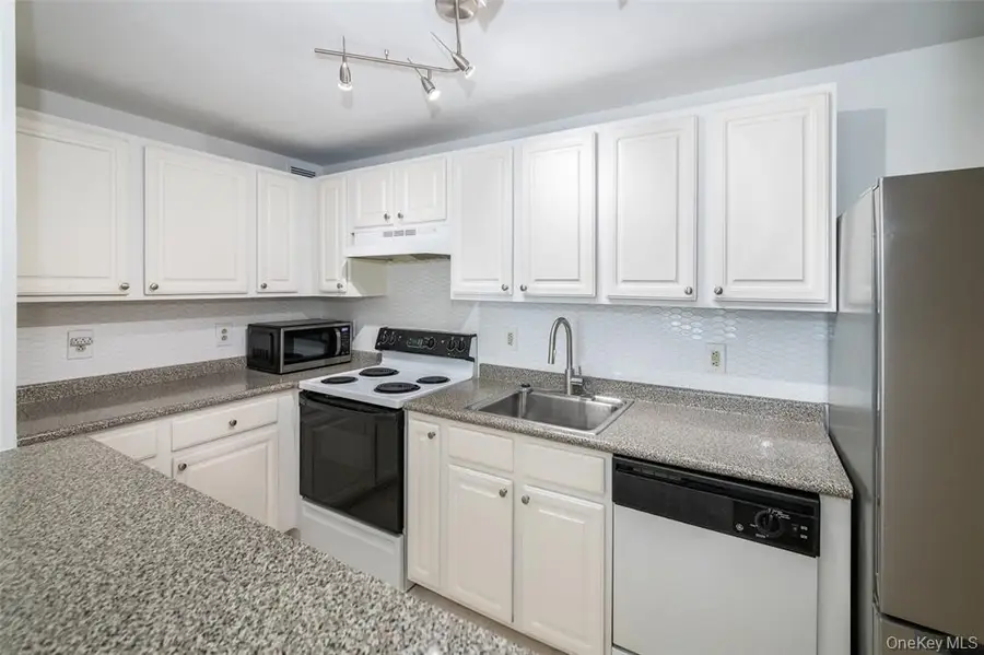 123 Mamaroneck Avenue #Unit 614, Mamaroneck, NY 10543 - #3