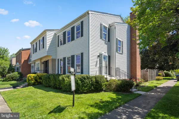 9932 Longford Court, Vienna, VA 22181