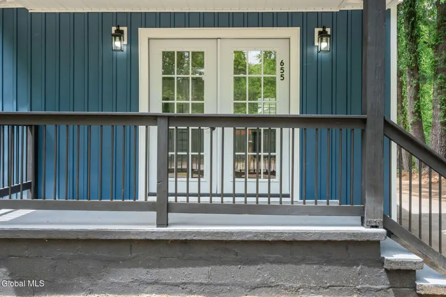 655 Fillmore Avenue, Niskayuna, NY 12304 - #3