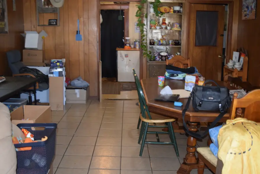 527 E Boston Avenue, Yale, OK 74085 - Image #3