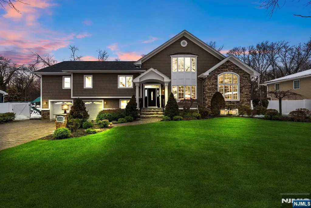 461 Arthur Terrace, Paramus, NJ 07652 - #1