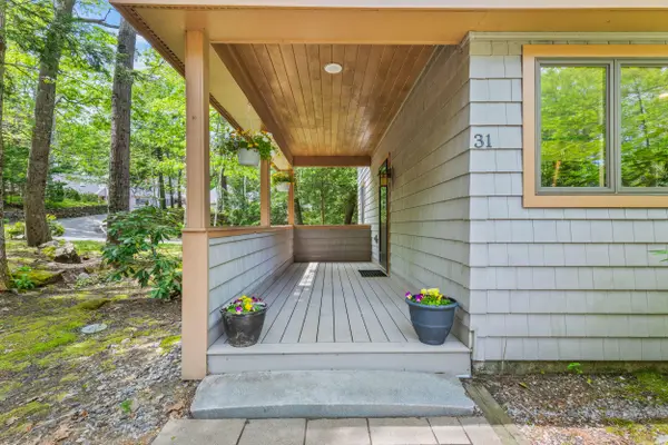 31 Concord Place #31, Cape Elizabeth, ME 04107