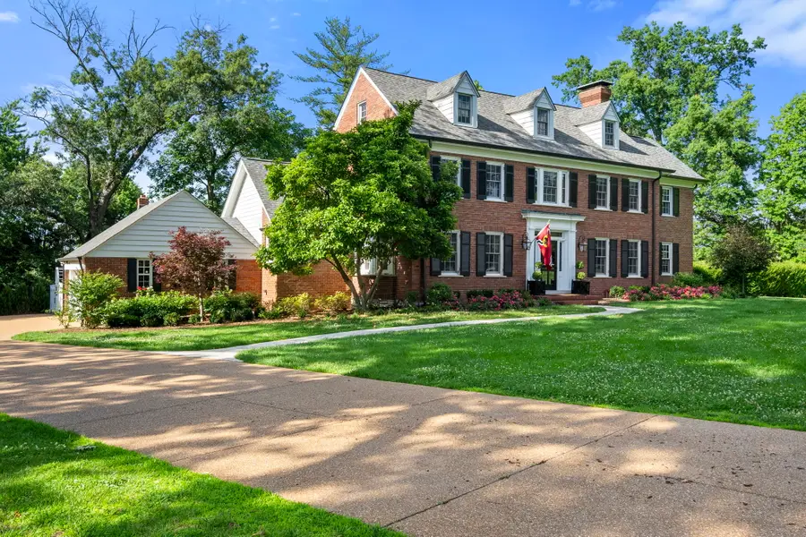 5 Ridgewood Street, Ladue, MO 63124 - #2