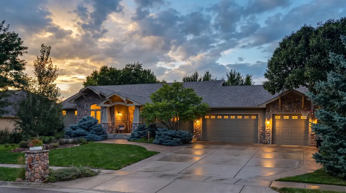2208 W Black Rock Cir, Sioux Falls, SD 57108 - #1