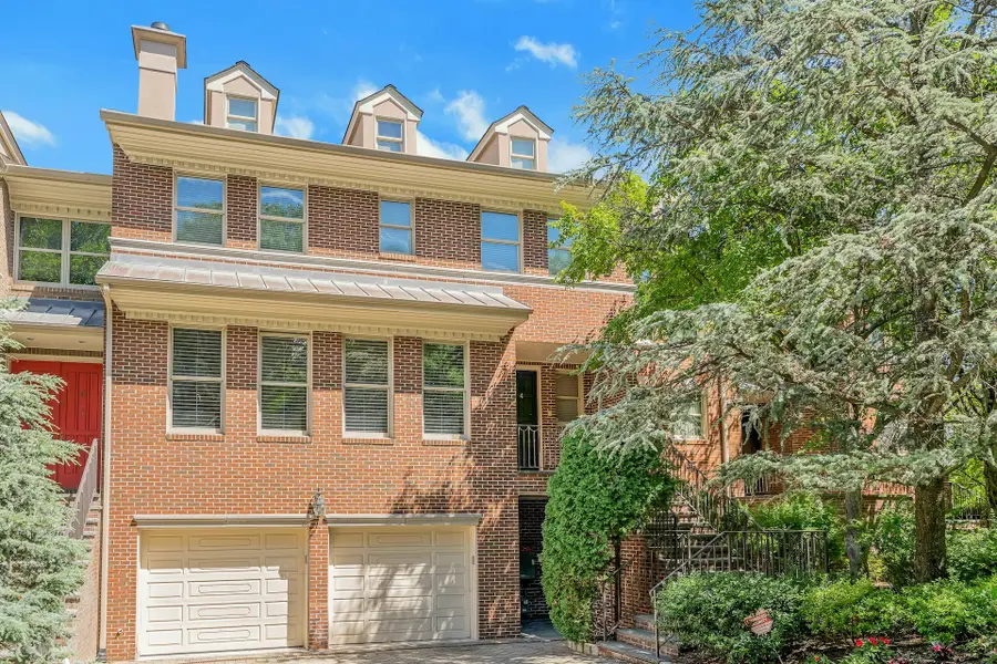 4 Ascot Way, Fort Lee, NJ 07024 - #2