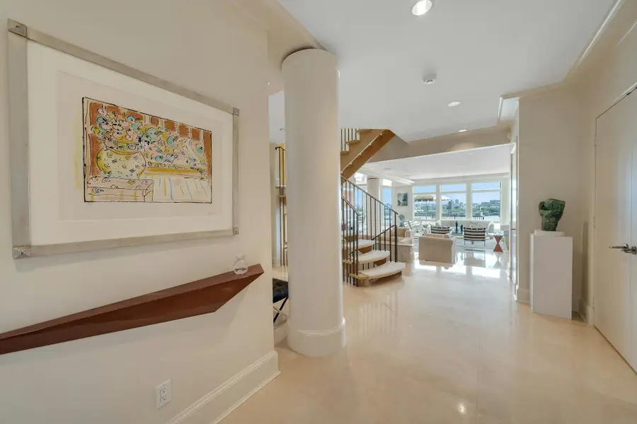 4 Ascot Way, Fort Lee, NJ 07024 - #3