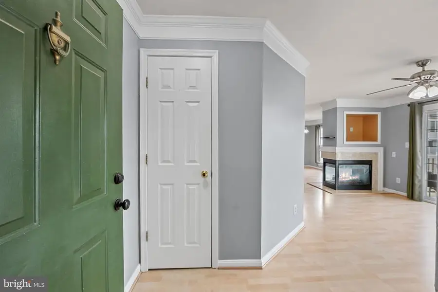 46966 Courtyard Square , 301, Sterling, VA 20164 - #3