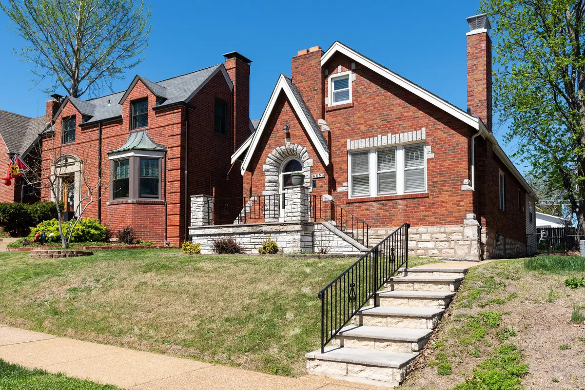 6553 Lindenwood Avenue, Saint Louis, MO 63109 - #1