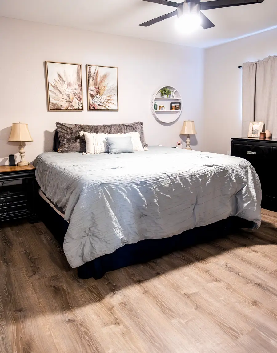 257 Graham Avenue, Bonham, TX 75418 - #2