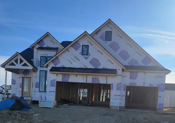 5215 Castlebar Drive, Bloomington, IL 61705