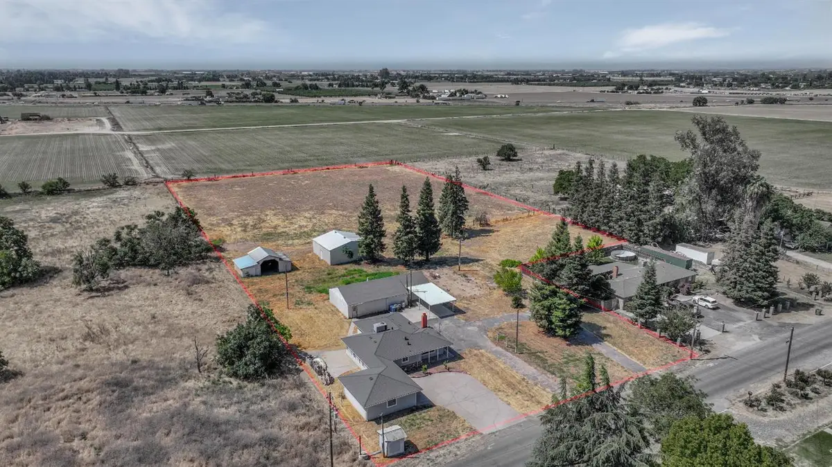 1412 E Glenwood Avenue, Turlock, CA 95380 - Image #1