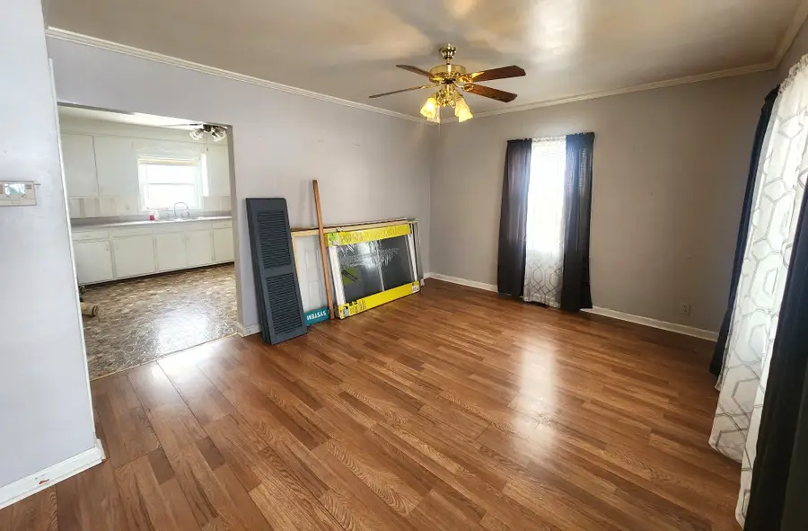 165 S Sunset Lane, Harrodsburg, KY 40330 - #2