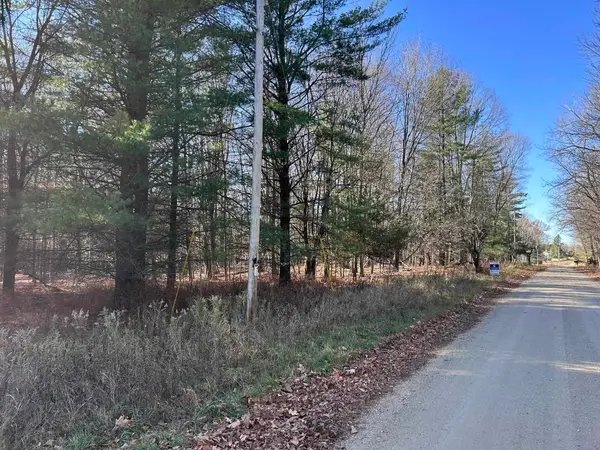 5.25 Lane, MENOMINEE, MI 49858