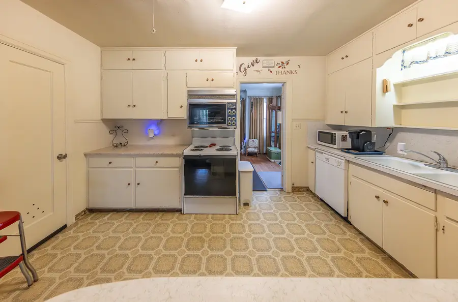 1718 28th Street, Lubbock, TX 79411 - #3