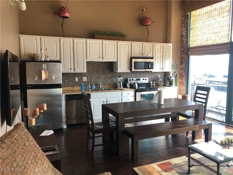 401 W Shoreline Drive #235, Sandusky, OH 44870 - #3