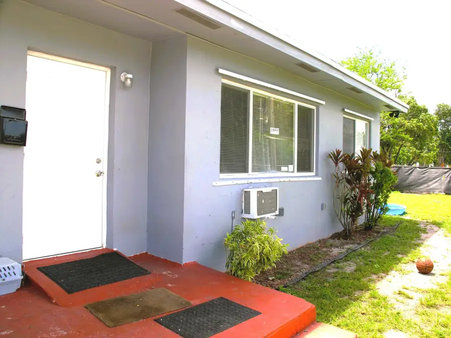 340 NW 6th Street #2, Pompano Beach, FL 33060 - #3