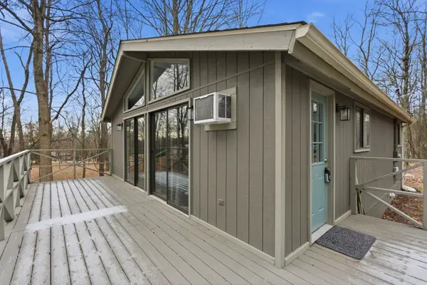 15 Oneida Trl, HEDGESVILLE, WV 25427