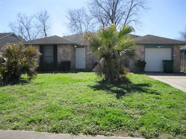 11231 Glenwolde Drive, Houston, TX 77099