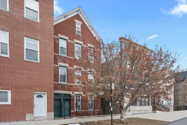 934 W 35th Place, Chicago, IL 60609