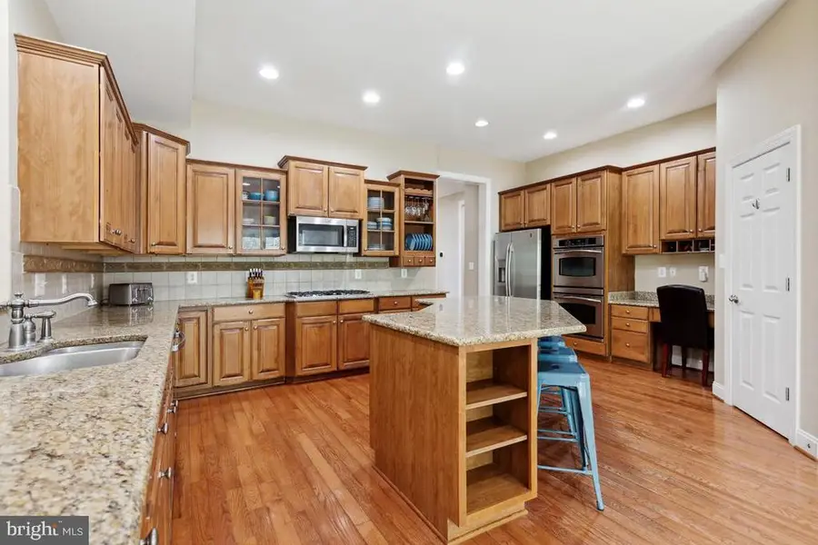 17205 Dewpoint Place, Hamilton, VA 20158 - #2