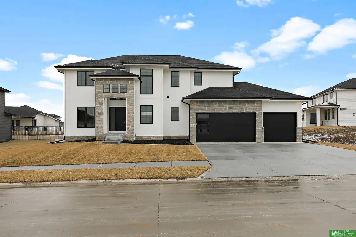 21108 Arlington Street, Elkhorn, NE 68022 - Image #1