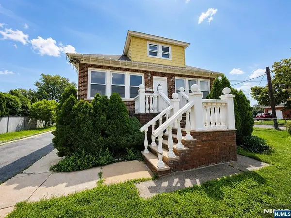 40 Worth Street, South Hackensack, NJ 07606