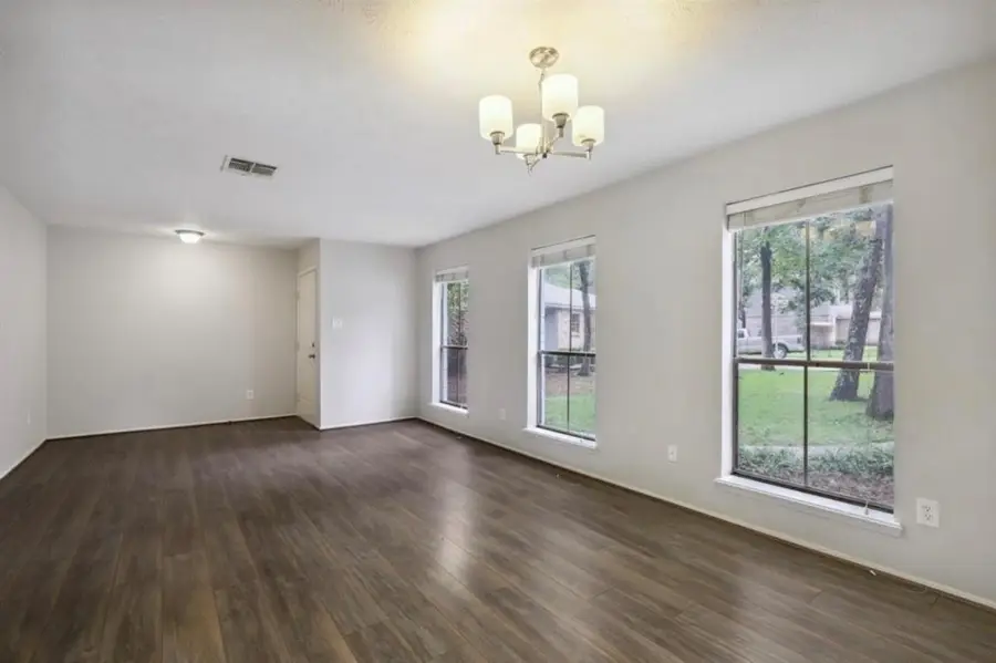 24 E Bigelow Oak Court, The Woodlands, TX 77381 - #2